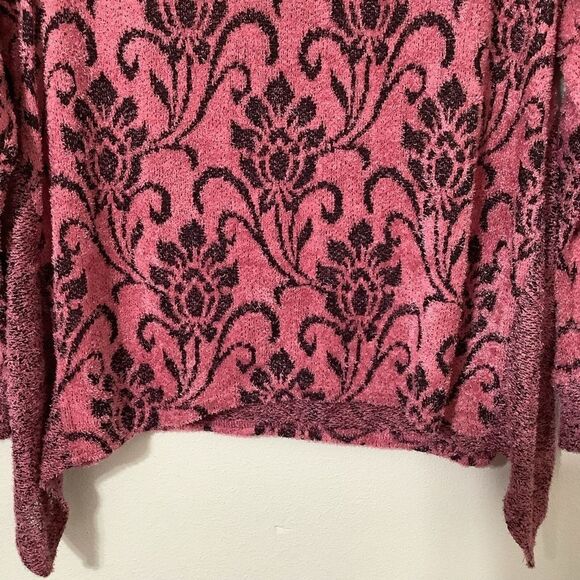 NWT Energe Pink and Black Paisley Boho Chic Oversized Whimsigoth Sweater Small - Picture 5 of 10